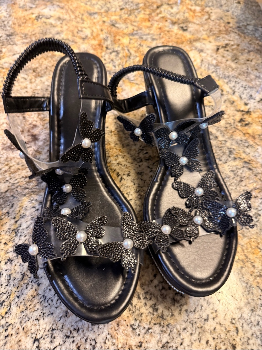 Black Butterfly Pearl-Accent Women's Sandalssize 9